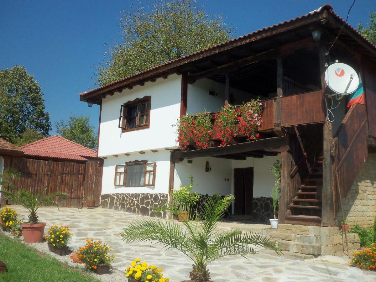 Митровата Къща Villa Raynovtsi Ngoại thất bức ảnh